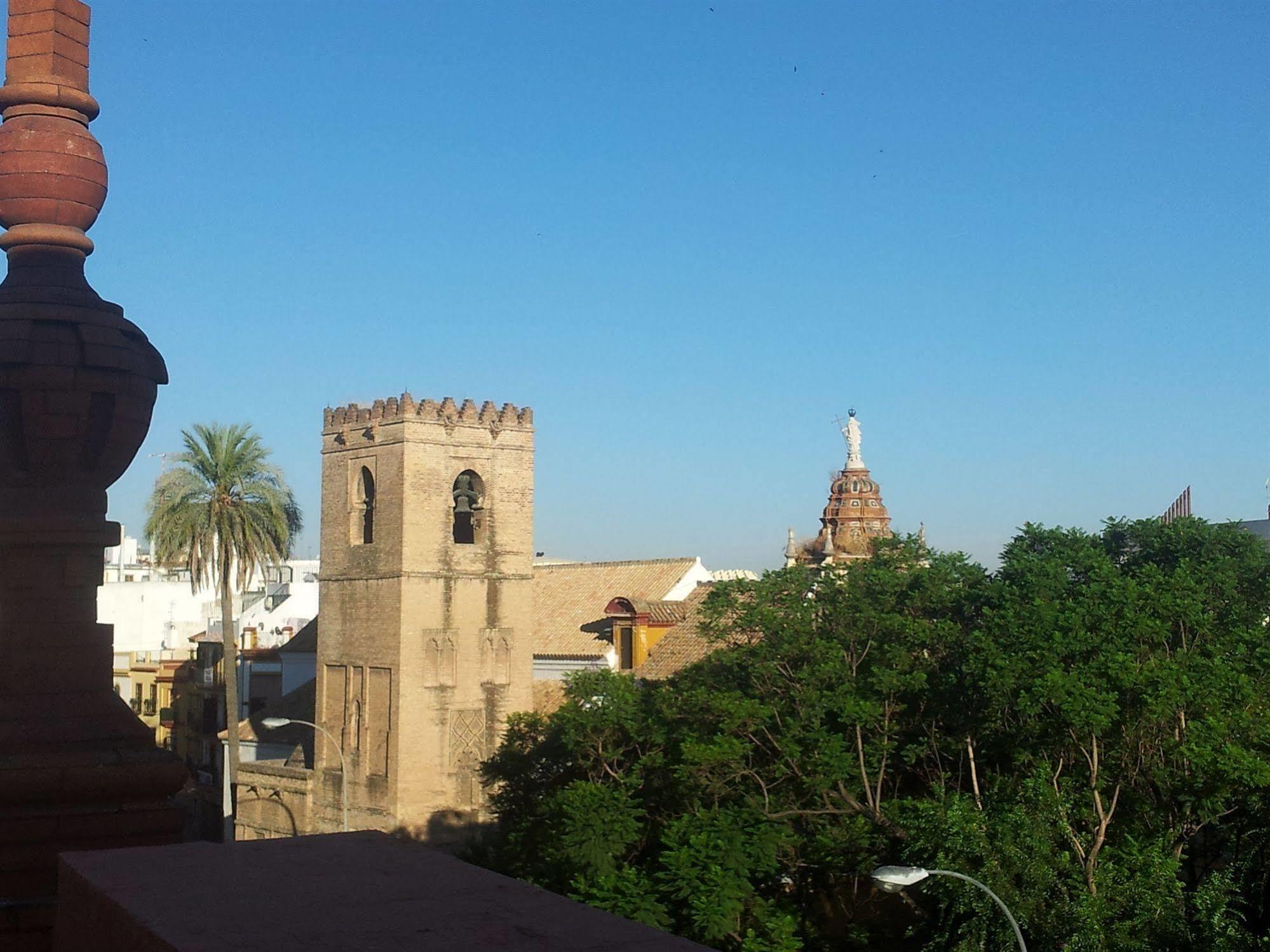 Hotel Baco Sevilla Kültér fotó